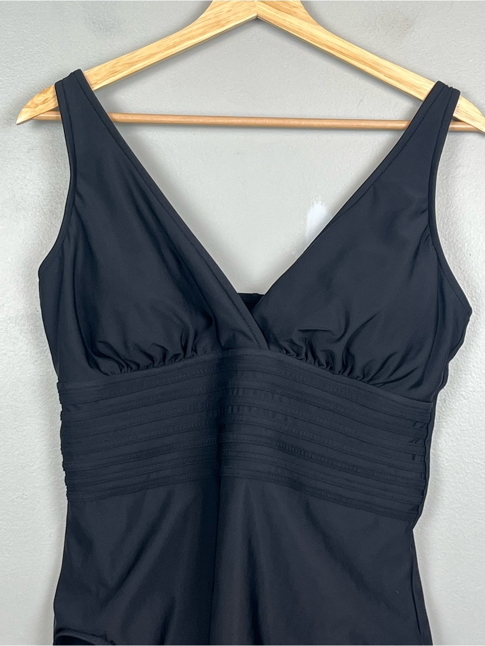 Aqua Green black modest 1 pc. full coverage swimsuit, size XL. - Picture 3 of 9